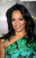 Lauren Velez3