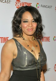 Lauren Velez