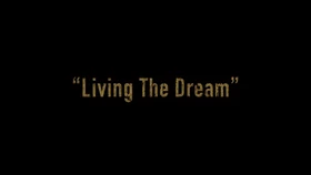 4x01 - Living the Dream 1