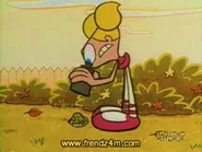 Dee Dee finds the turtle's shell