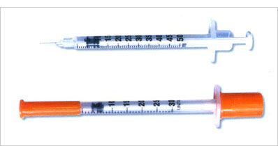 U100 insulin syringe and needle