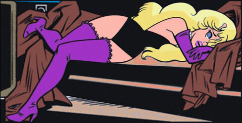 Mysta laying in a car.jpg