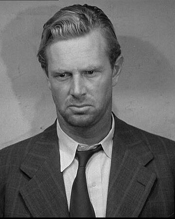 How Tall Was Sterling Hayden : See full list on networthroom.com