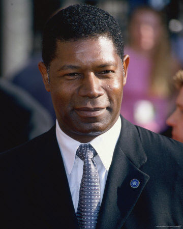 Dennis Haysbert - #FunFact: While filming Major League Dennis