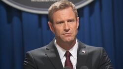 Aaron-Eckhart-Olympus-Has-Fallen-e1363851953493