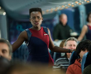 DHS- flight attendant Gwen (Lupita Nyong'o) in Non-Stop