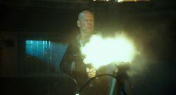 DH5- McClane goes apeshit.jpg