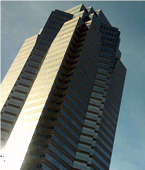 Die Hard: Nakatomi Plaza - Wikipedia