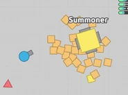 A neutral Summoner next to a Tank below level 15 (New Colors)