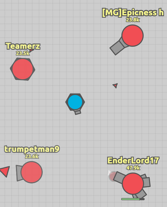 When you are in Growth 4TDM Mode and the best player is next to you: :  r/Diepio