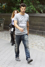 Taylor+Lautner+Tracers+Films+NYC+Part+2+GyJZAdM3ilEx