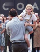 Prim-and-Gale-the-hunger-games-movie-30278506-320-411