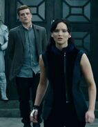 Katniss will dem alten mann helfen