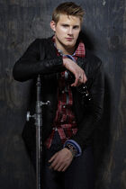 Alexander-Ludwig-YRB-Magazine-05