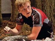 Peeta-goes-camouflage (2)