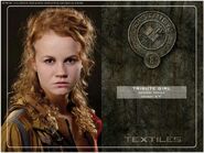 District 8 tribute girl