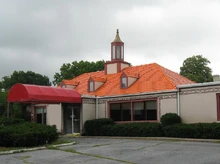 A HoJo's in Harrisburg, PA in 2009. It became a HoJo's again in 1996.