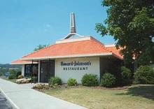 A HoJo's in Lexington, VA, in 2001...