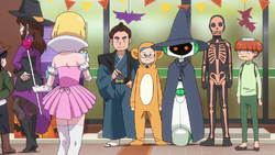 8-04 Group Halloween Costumes