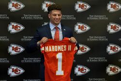 Patrick Mahomes II, Randompedia