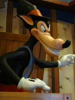 Big Bad Wolf Statue