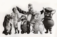77 Rescuers cast.jpg (299 KB) The cast of the Rescuers as they appeared at Disneyland in 1977