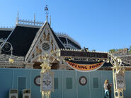 The construction of the Jolly Holiday Bakery Café