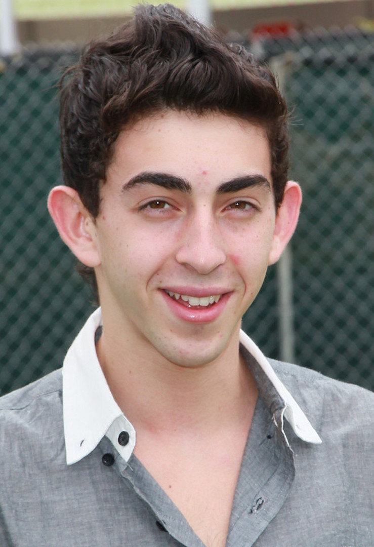 moises arias brother