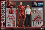 Iron Man Mark IX and Pepper Hot Toys 03