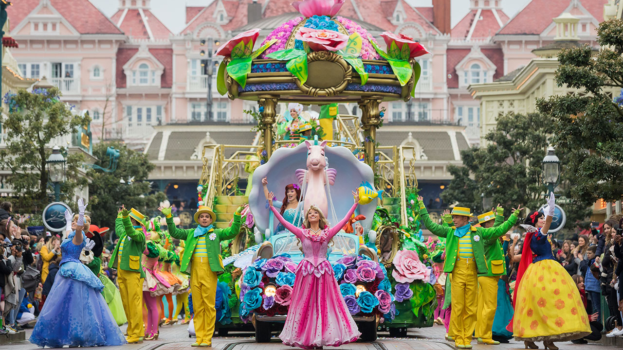 Disney princess parade outlet