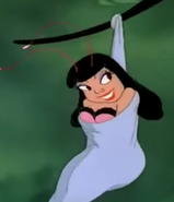 La mariposa sonríe en el capullo