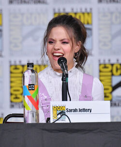 Sarah Jeffery - Wikipedia