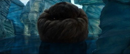 Aunt Beast - Wrinkle in Time 2018