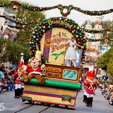 Hollywood Christmas Parade Stinks 2022 A Christmas Fantasy Parade | Disney Wiki | Fandom
