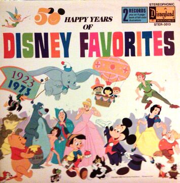 Walt Disney Mickey Mouse 50 Page Memories Photos / Scrapbook