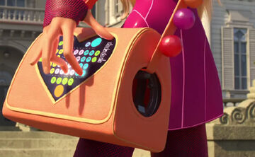 Disney lemon bag top
