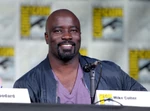 Mike Colter speaks at the 2016 San Diego Comic Con.
