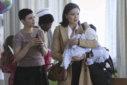 Once Upon a Time - 3x09 - Save Henry - Photography - Mary Margaret and Regina with Baby Henry