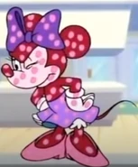 Minnie getting painted.png (391 KB) Minnie getting painted