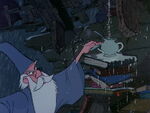 Sword-in-stone-disneyscreencaps.com-2315