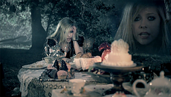 Avril lavigne alice tea party