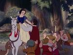 Snow-white-disneyscreencaps.com-9524