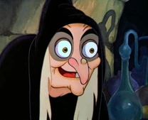 Bruja SW.png (184 kB) La Reina convertida en Bruja.