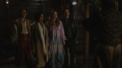 Once Upon a Time - 6x15 - A Wondrous Place - Aladdin, Jasmine, Ariel and Hook