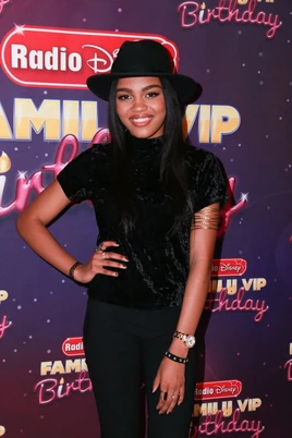 China-Anne-McClain--Radio-Disneys-Family-VIP-Birthday--10-662x993