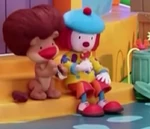 JoJo y Goliath comiendo paletas.