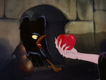 Snow-white-disneyscreencaps.com-7329