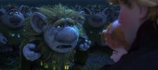 Frozen-disneyscreencaps.com-8101