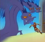 Phantasos adopta la forma de la Hidra.