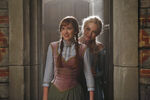 Once Upon a Time - 4x01 - A Tale of Two Sisters - Photography - Anna and Elsa